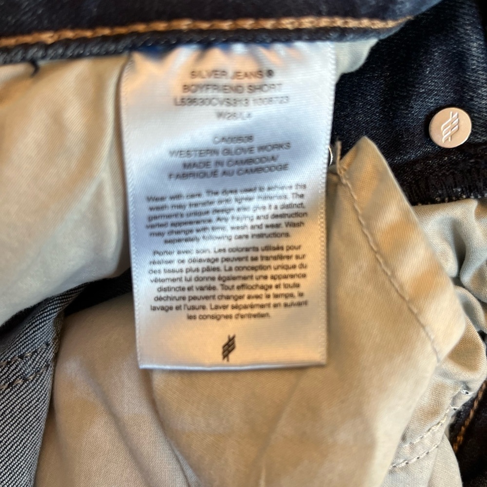 Silver Jeans Co Boyfriend Dark Blue Jean Shorts 26 EUC - Picture 4 of 7